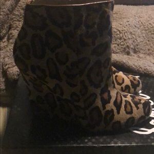 Gently worn Sam Edelman wedge shoes size 8